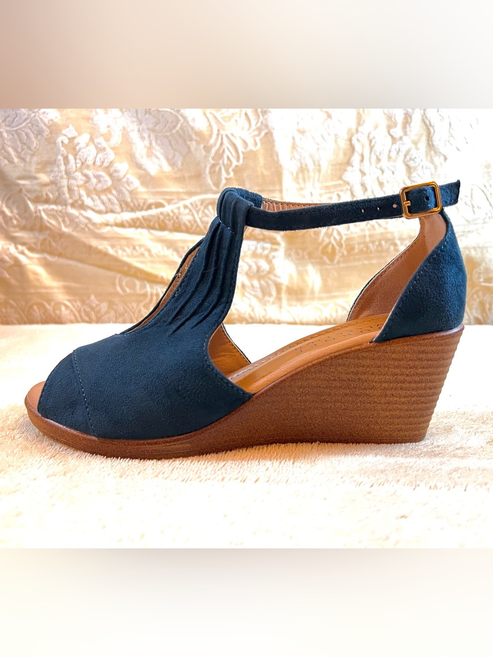 Journee Collection NWOT Wedge Sandal Teal 7M - Picture 2 of 6